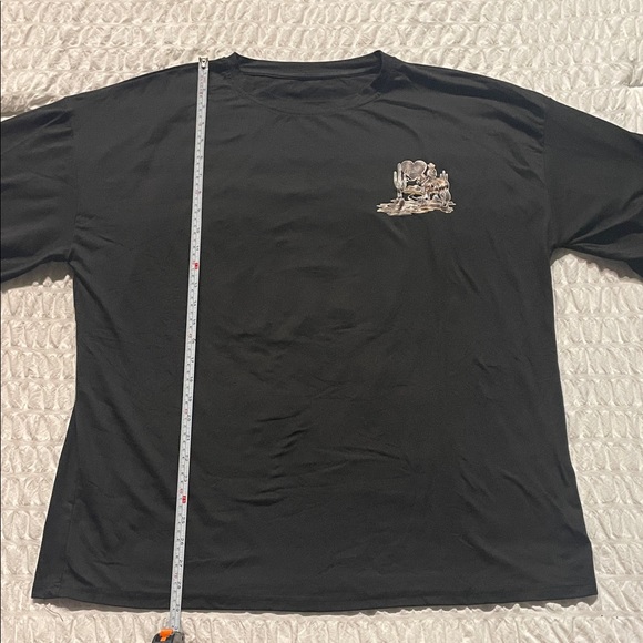 🌟 Lainey Wilson Heart Like A Truck Black Short Sleeve Tee - Picture 1 of 3